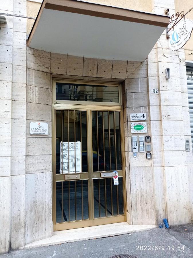 Down Town Emily Apartment La Spezia Bagian luar foto